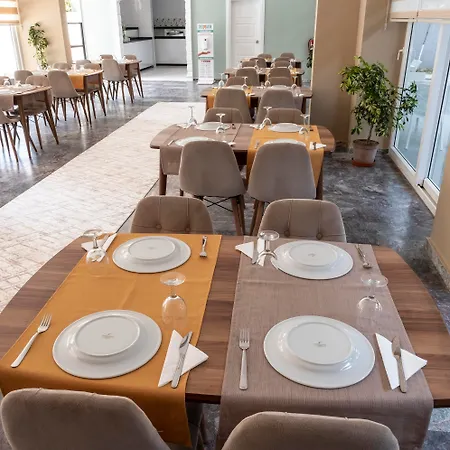 Ξενοδοχείο Spring 3*